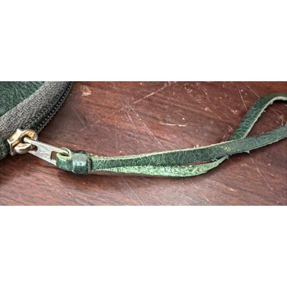 IL BISONTE Leather Pouch Small  Zip Coin Purse green Genuine Leather Italy - Picture 6 of 7